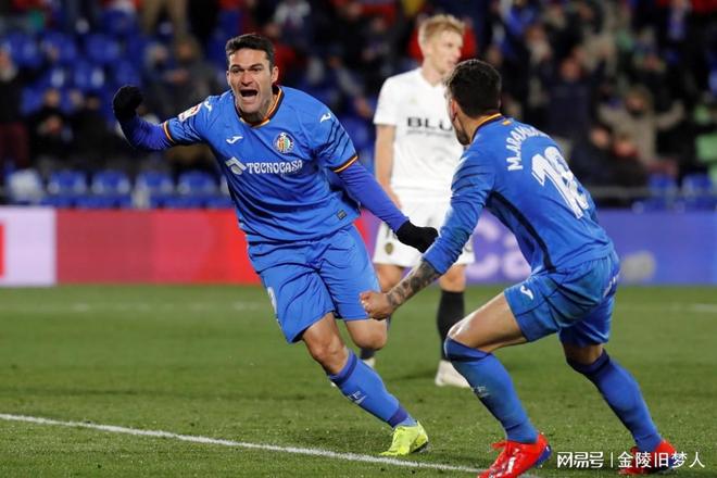 国际比赛日突围战来临；塞维利亚围绕全明星赛临场应变；压力陡增；资深球员宣示担当的简单介绍