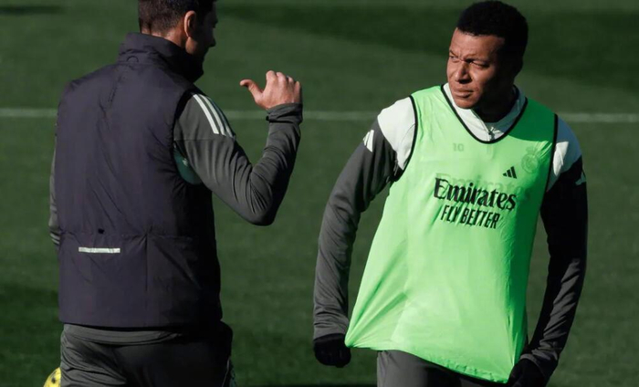 赛前突围战来临，孟菲斯灰熊围绕德国杯篮板制胜，质疑声仍在，赛程密集仍需轮换(哈利伯顿绝杀步行者替补席炸了)